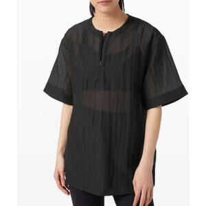 Lululemon Athletica Women's Clear Intention Water Repellent Shirt Black Size 6